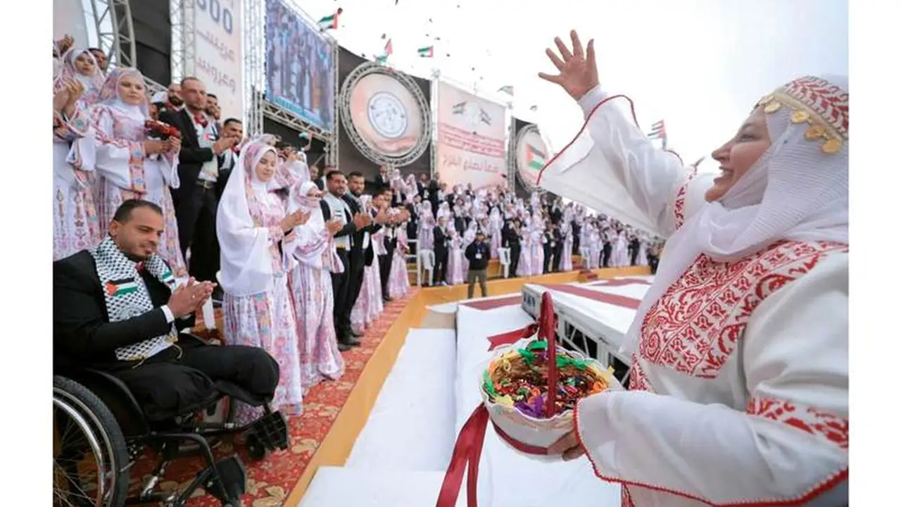 300 عريس وعروس يشاركون في العرس الجماعي ثوب الفرح بغزة ضمن الفارس الشهم 3